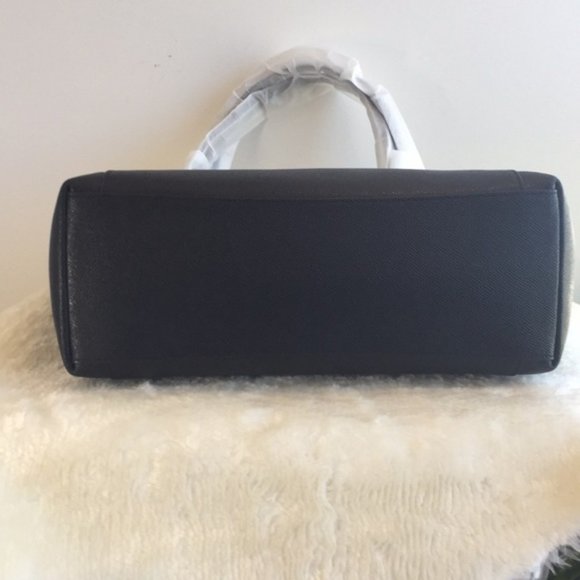 NEW Coach Ava Tote In Crossgrain Leather Handbag Black F57526 - Picture 8 of 9